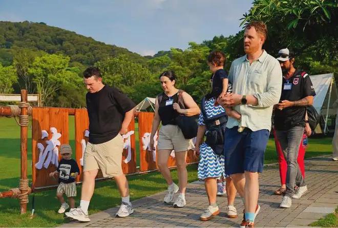 我国又一个大省被“占领”37万外国人赖着不走还想要长久生活(图11)