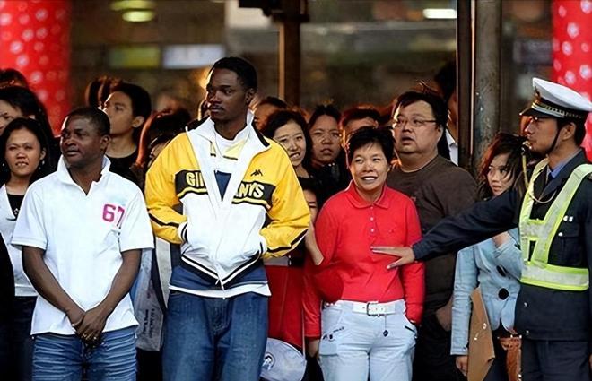 我国又一个大省被“占领”37万外国人赖着不走还想要长久生活(图10)