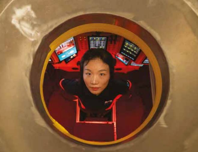 2025《自然》十大人物揭晓梁文锋、杜梦然等上榜(图2)