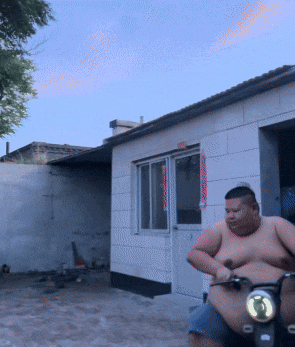 良子的400斤大胃袋装不下他的七宗罪(图6)