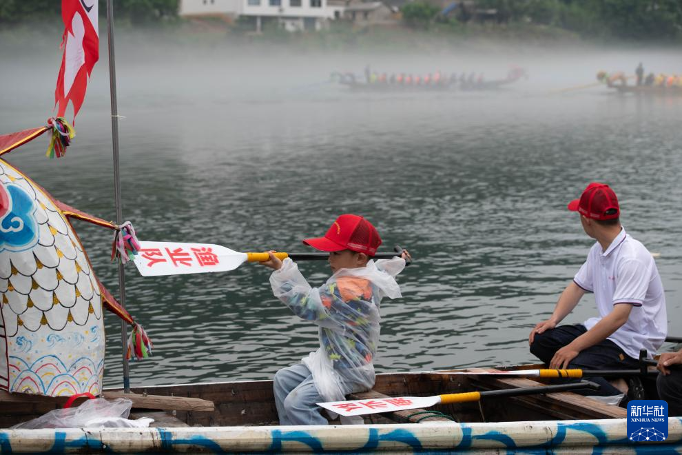 桃花潭水千年韵 龙舟竞渡寄乡情(图3)