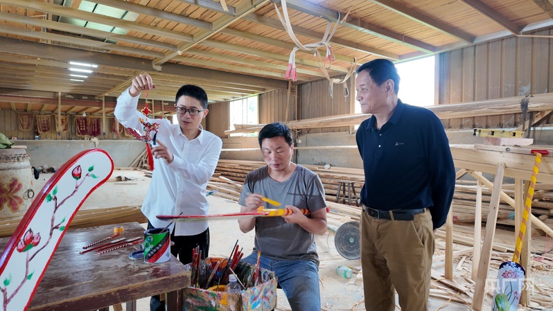 我在侨乡福建造龙舟(图2)