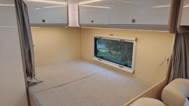 太划算了！进口依维柯房车价格进入5开头高配带空悬航空座椅(图10)